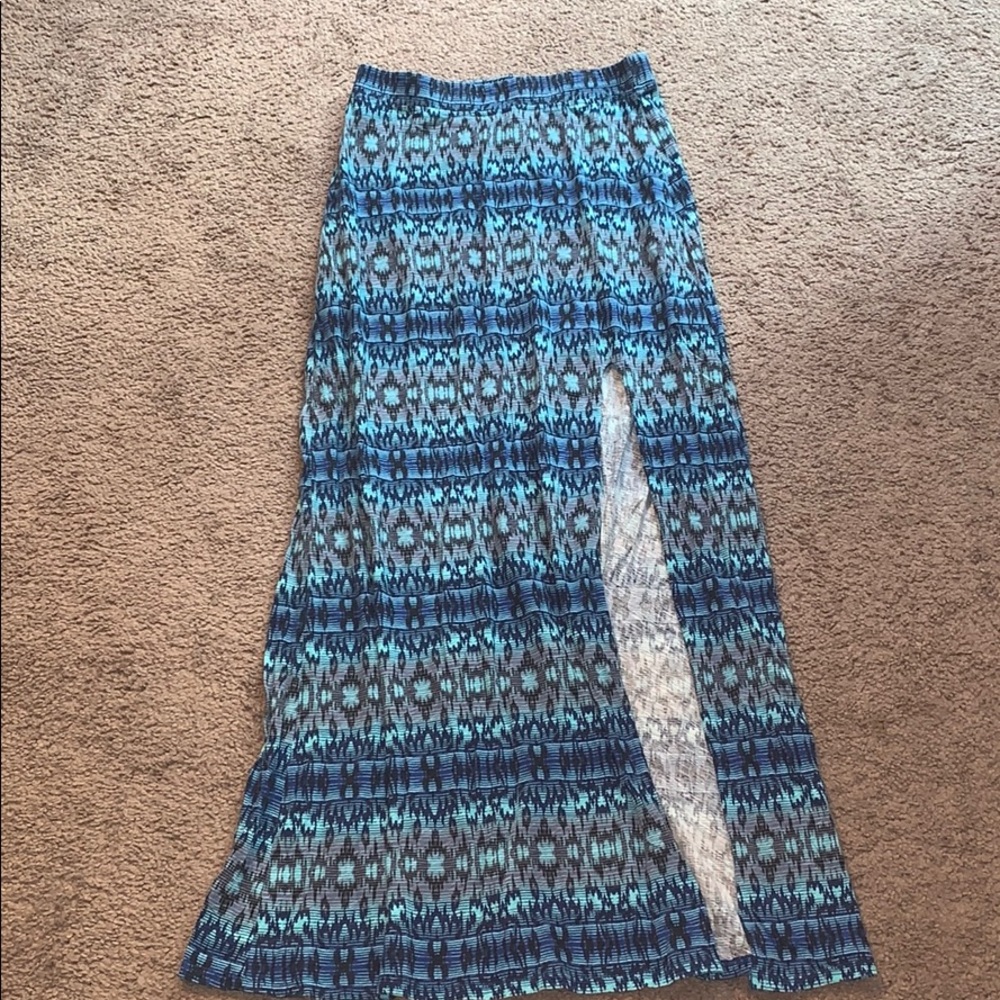 Blue print maxi with slit